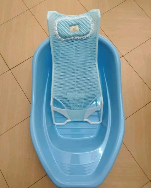 Adjustable Baby Bath Net Support | Safe & Comfortable Newborn Bath Hammock for Boys, Girls & Unisex Use | Fits Most Baby Bathtubs