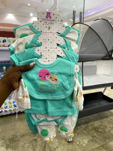 8-Piece Fleece Baby Receiving Set | Warm & Soft Newborn Gift Set for Boys, Girls & Unisex | Cozy Essentials for Home & Hospital