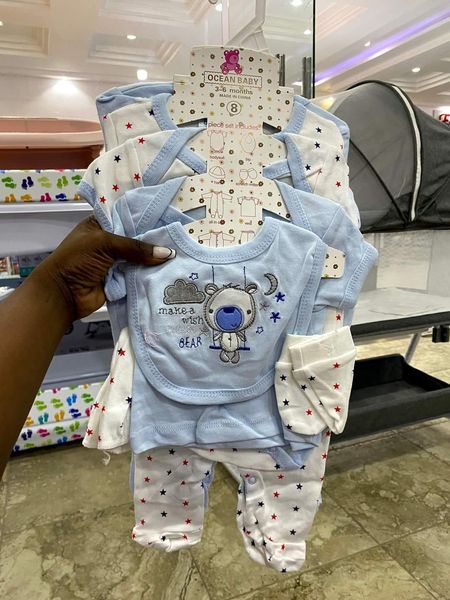 8-Piece Fleece Baby Receiving Set | Warm & Soft Newborn Gift Set for Boys, Girls & Unisex | Cozy Essentials for Home & Hospital