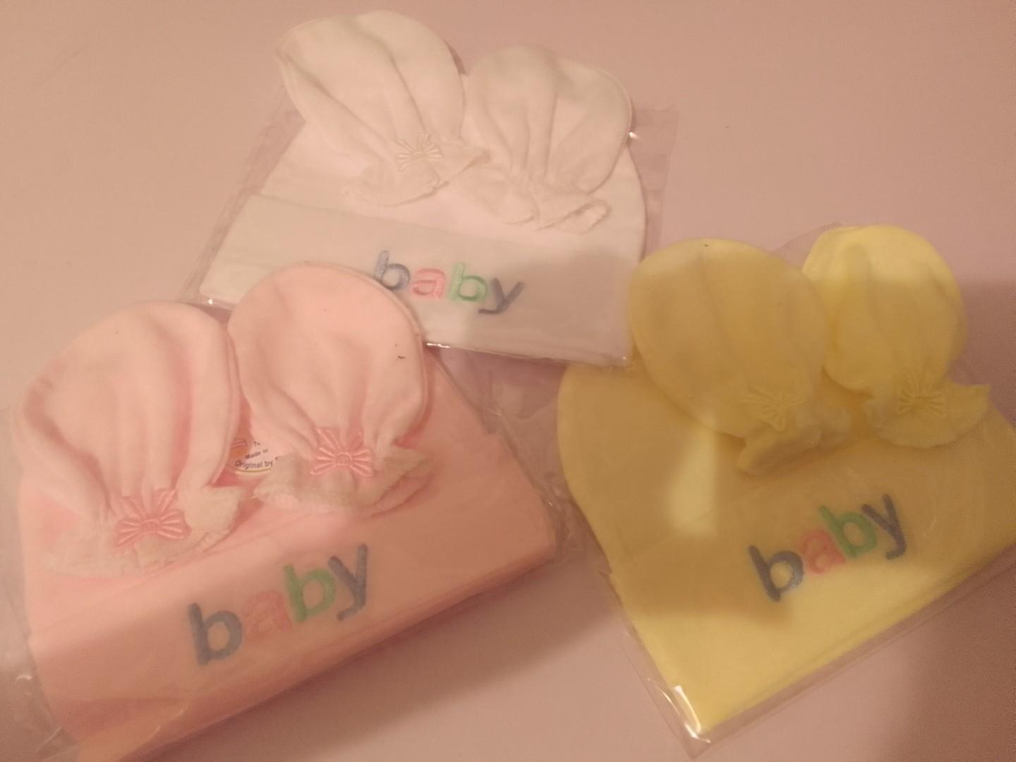 Baby cap and mitten set
