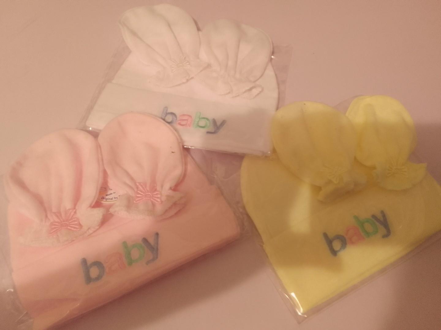 Baby cap and mitten set