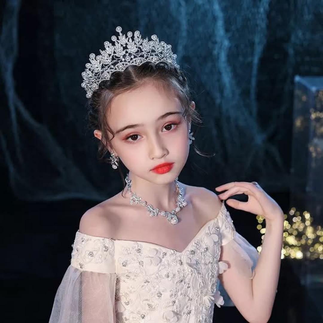 Princess Tiara Crown for Girls | Elegant Dress-Up or Birthday Accessory | Sparkling Rhinestones for Toddlers & Kids – Lightweight & Comfortable Fit