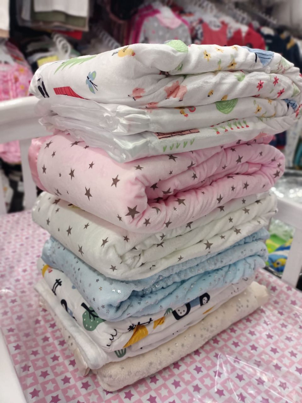 Dotted Baby Shawl – Soft, Warm, and Breathable Blanket for Newborns and Infants (Multi-Color Dots Design)