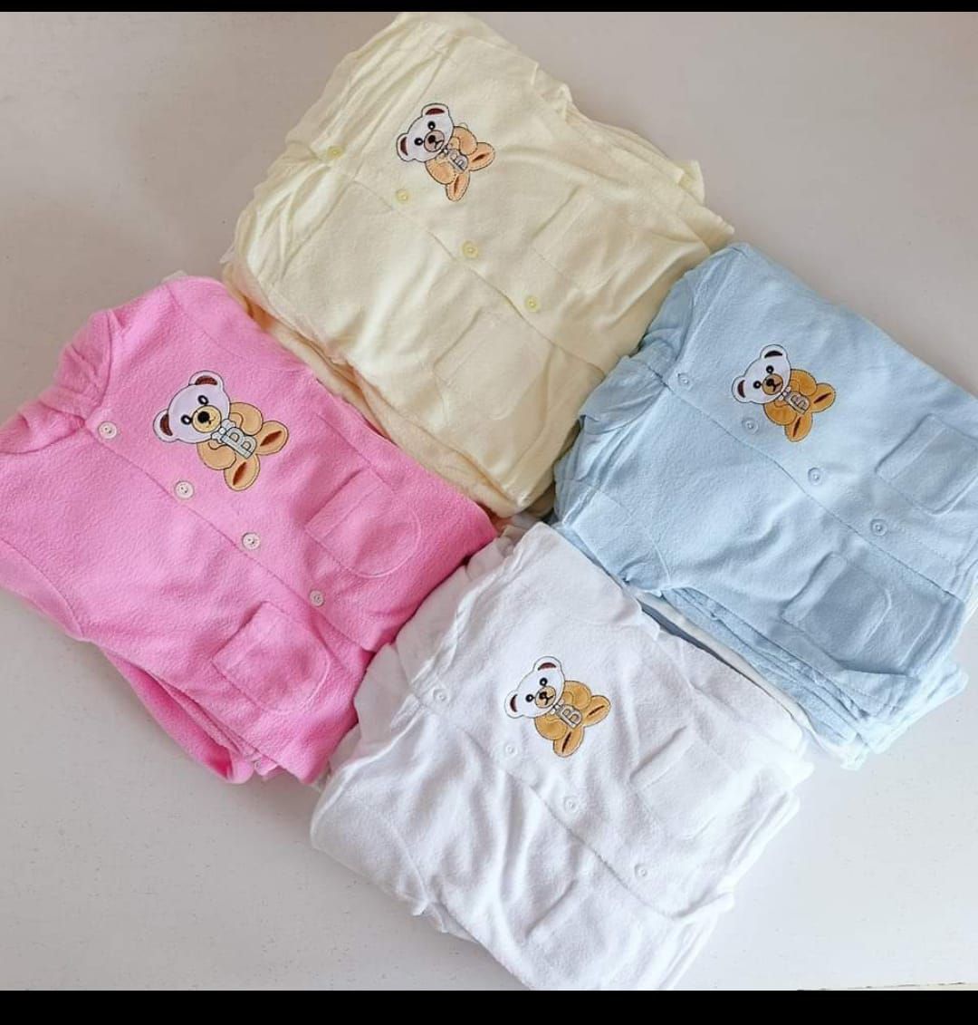 8-Piece Fleece Receiving Set – Ultra-Soft & Warm Baby Essentials for Newborn Comfort in Blue,Pink,Cream & White
