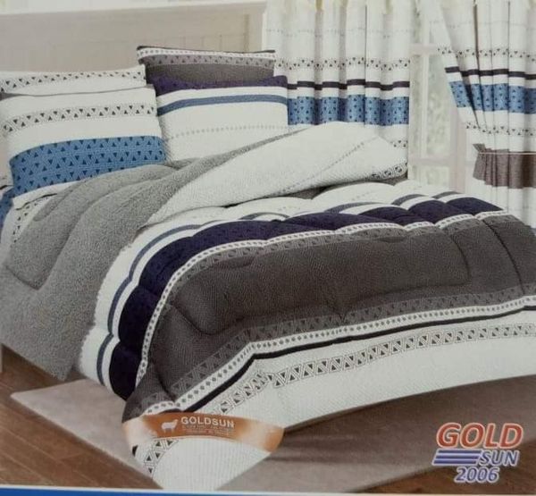 7 piece woolen duvet and curtain set