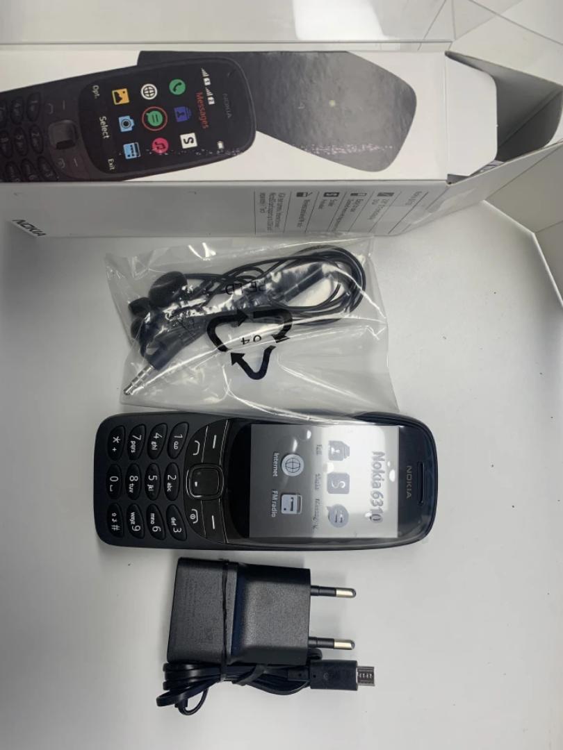 New NOKIA 6310.  Dual Sim, wireless fm, rear camera flash,8 MB RAM, 16 MB inbuilt

1150 mAh Battery

2.8 inches, 160 x 240 px Display

0.3 MP Rear Camera

Memory Card Supported, up to 32 GB

Bluetooth