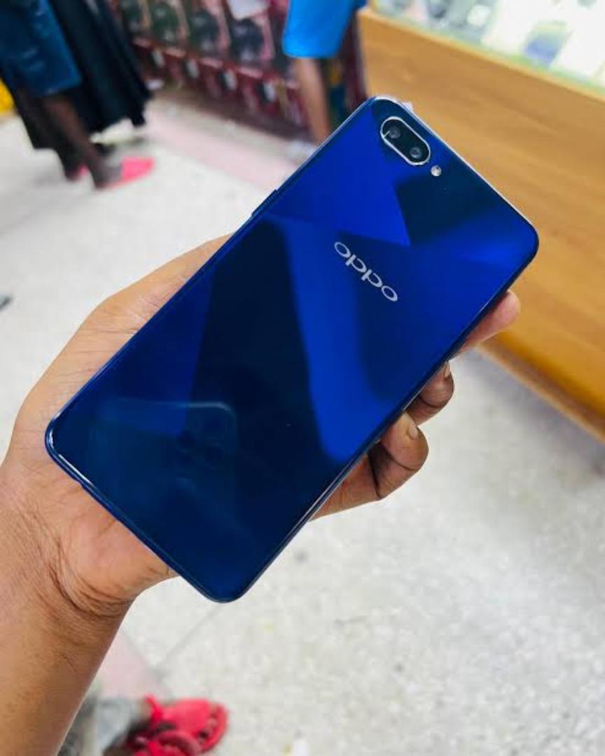 OPPO A3s Dual SIM Smartphone 6.2" HD+ Display 4230mAh Battery 13MP + 2MP Dual Rear Camera 8MP Front Camera Fingerprint Face Unlock Expandable Storage Stylish Design