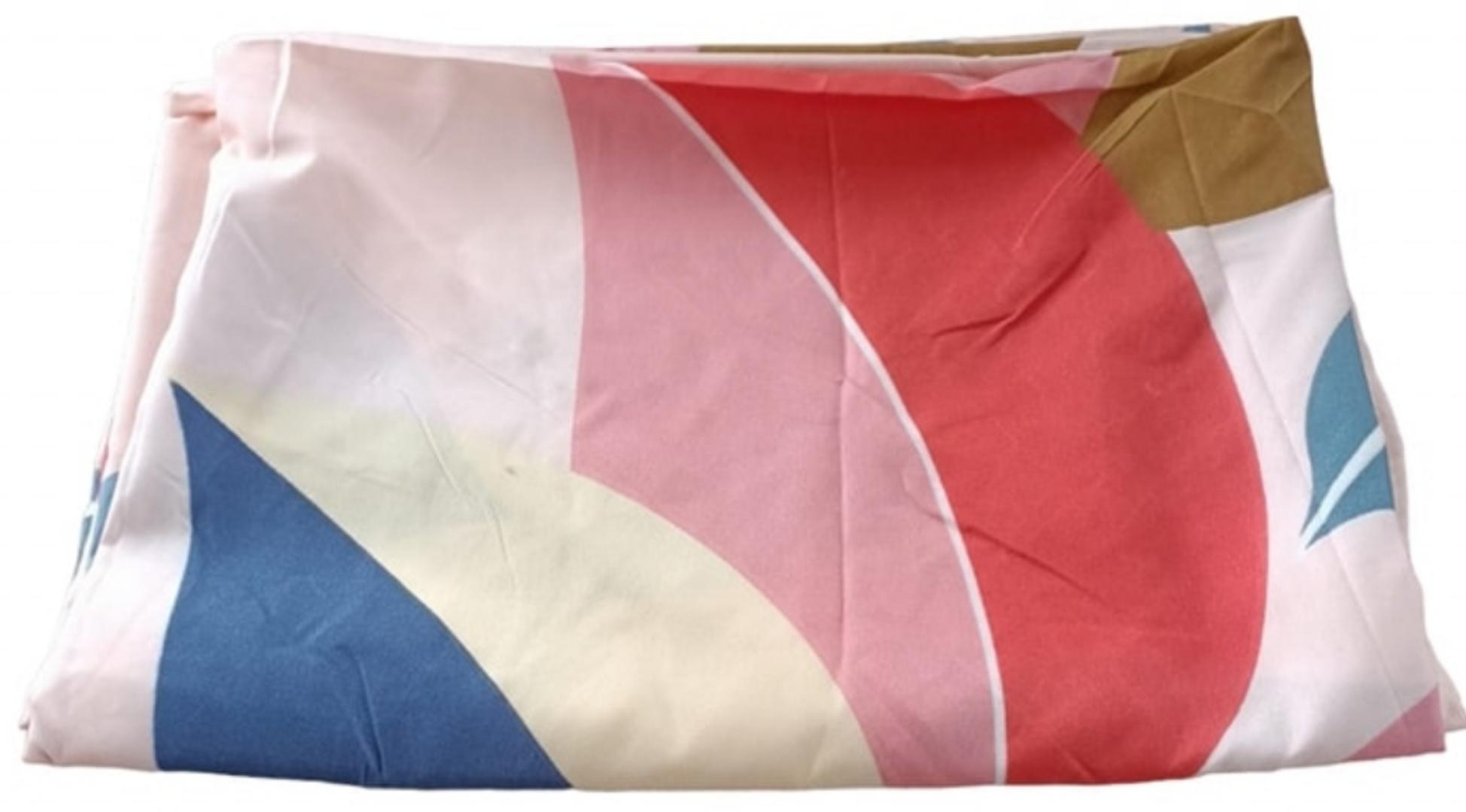 4by6 duvet cover with a set of bedsheets