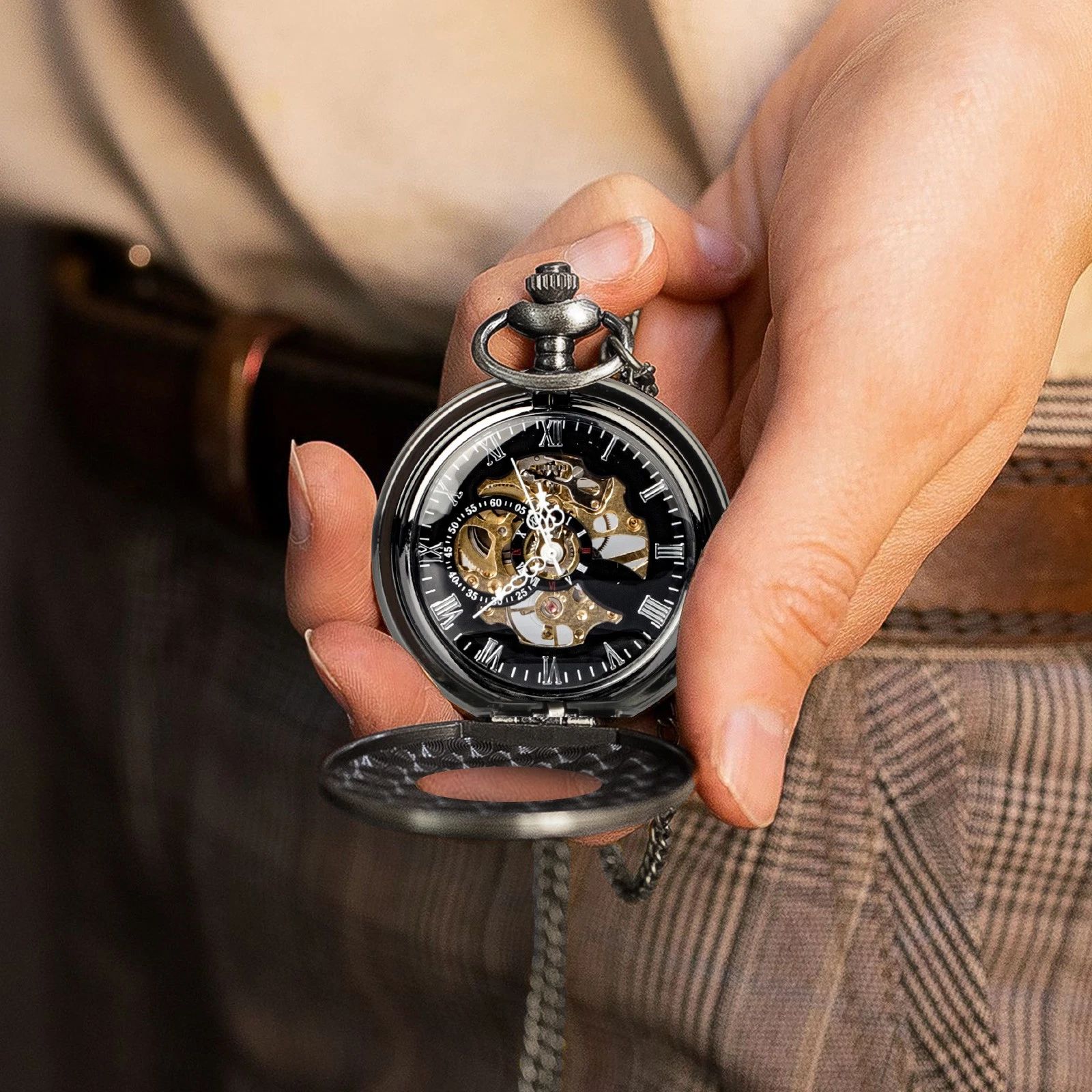 BYLD Mens Women Pocket Watch, Roman Numerals Mechanical Watch Black Steampunk Skeleton Style Hanging Watch with Retro Necklace Pendant Clock Chain Luxury Classic Dial Gift for Boys