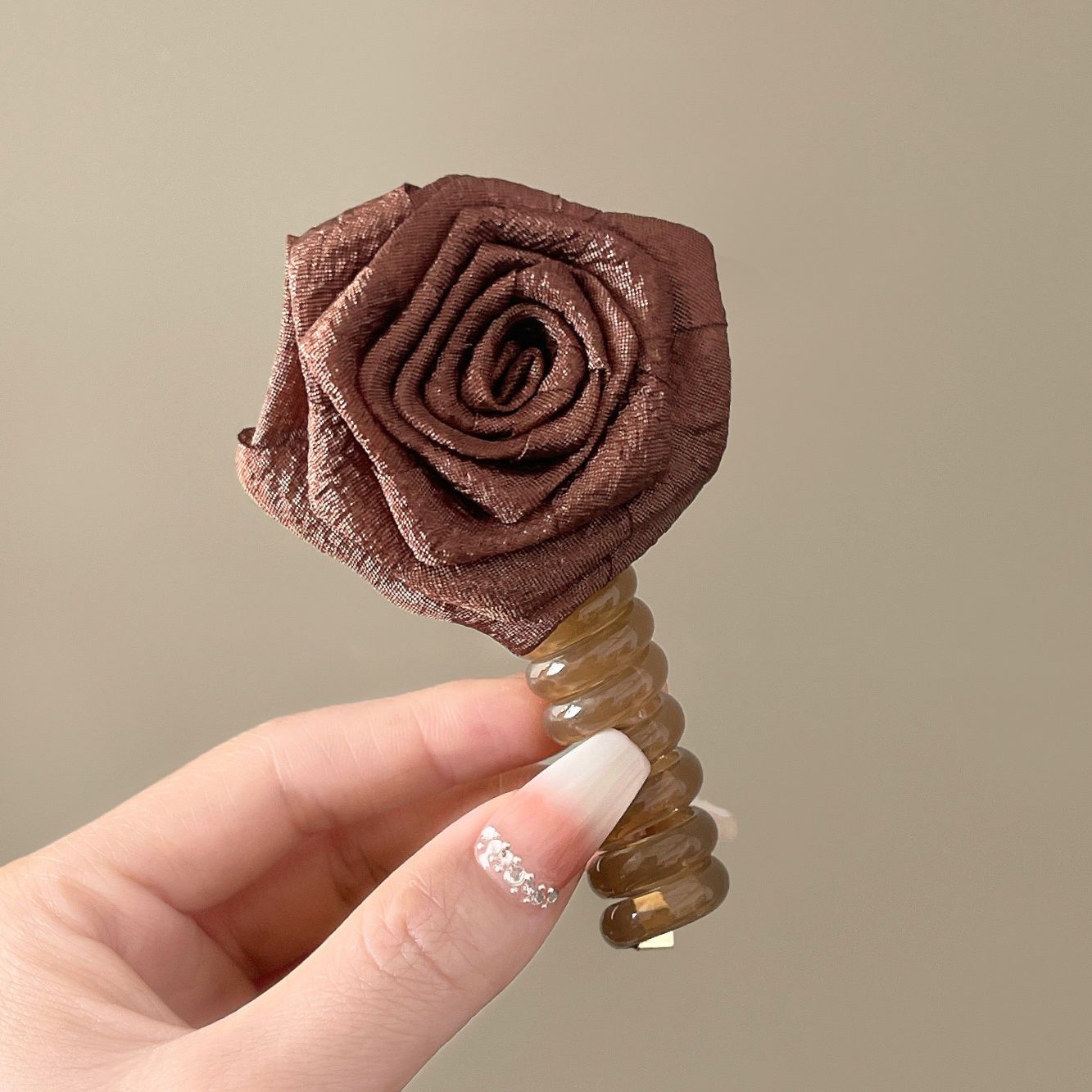 Dried rose petals, high-end hair accessory, braided headband for women 2024 new model, phone line, hair tie, hair tie, temperament