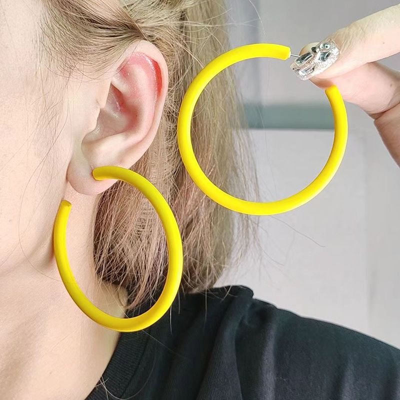 ose Story Same Style Large C Circle Earrings Acrylic Earrings Highlight Earrings Female Fashion Personality Earrings