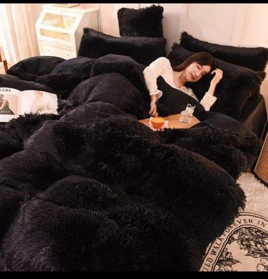 Quality Fluffy Duvets + 1 Bedsheet & 2 Pillowcases
