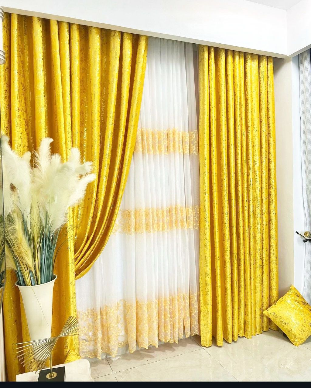 Classic Heavy Velvet  Curtains -3pcs, 1.5m Each +3m - Sheer