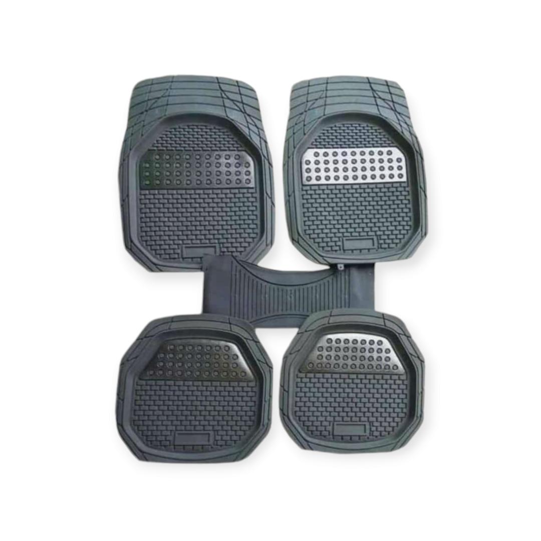 UNIVERSAL CAR FLOOR MAT WITH A SILVER PATCH/CHROME MAT