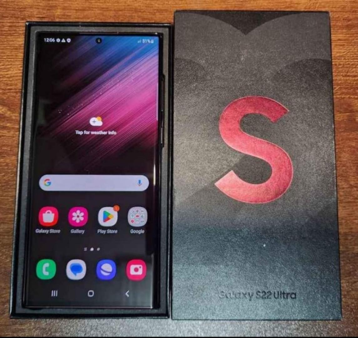 Refurbished Samsung Galaxy S22 Ultra 512GB - 6.8'' Dynamic AMOLED Display, Dual SIM, 108MP Camera, 5000mAh Battery, 5G Smartphone -Burgandy/ Black
