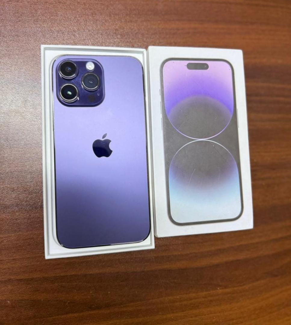 Preloved iPhone 14 Pro Max Used like new, 6.7", 256GB + 6GB RAM Single SIM+ Hybrid E -sim 4323mAh, (🔋100%)- Purple..with still under Apple care& warranty.