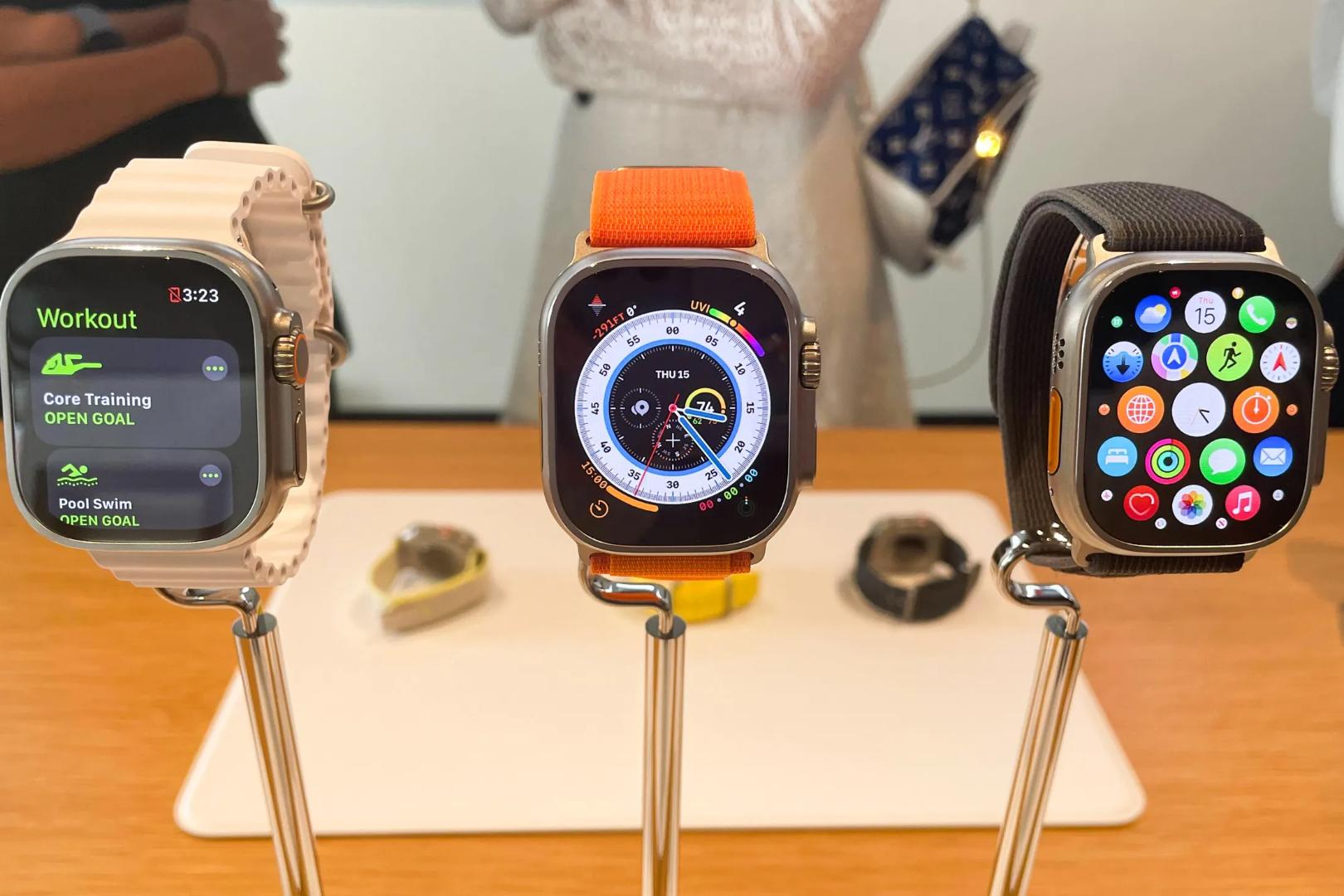 Apple Watch Ultra 1 – Rugged Power on Your Wrist.
49mm Retina Display • Dual-GPS • 36-Hour Battery • Titanium Body • 100m Water Resistance • All-Day Health & Fitness Tracking.