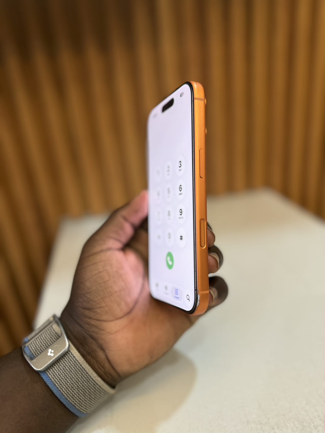 🔥 Hot Deal Alert 🔥
Preloved iPhone 17 Pro esim – 12GB + 256GB,📱 6.3" 120Hz LTPO Super Retina XDR OLED,⚡ A18 Pro chip,📸 48MP Pro Camera System,FaceID ✅️ ,🔋100%,🔋 All-day battery + fast charging