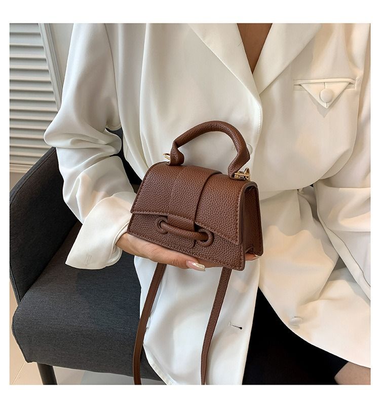Africa's new women's bag 2024 new fashion everything trend crossbody bag niche popular shoulder bag casual mini bag