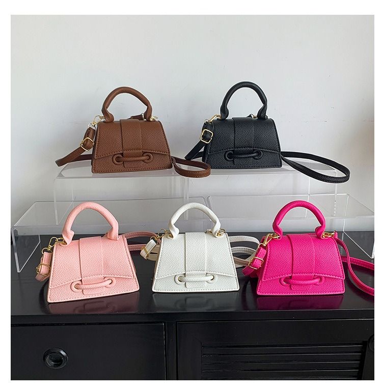 Africa's new women's bag 2024 new fashion everything trend crossbody bag niche popular shoulder bag casual mini bag
