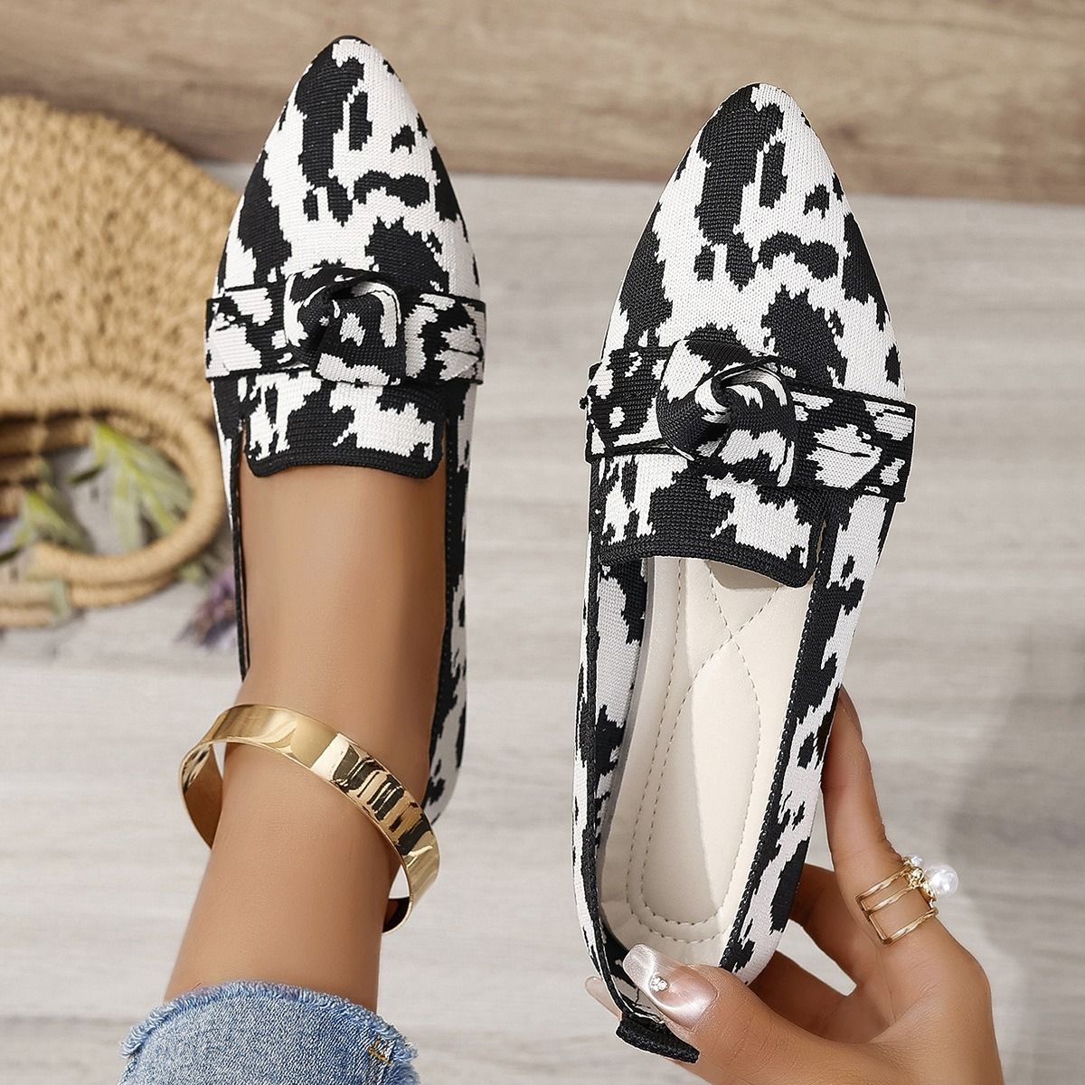 Africa new women spot foreign trade thin pointed head large size flat shoes female flying woven a slip-on bow casual breathable women's shoes