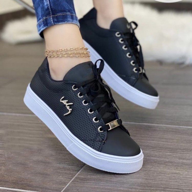 Africa new 2024 spring new Europe and the United States leisure low round head large size black muffin with thick soled single shoes women