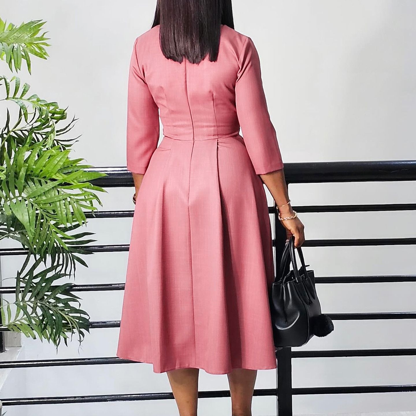 2025 Africa Europe America D529 Women's Autumn New Fashion Temperament Elegant Solid Color Pleated Plus-size Dress Solid Color Pattern Creasing Process Temperament Elegant Style