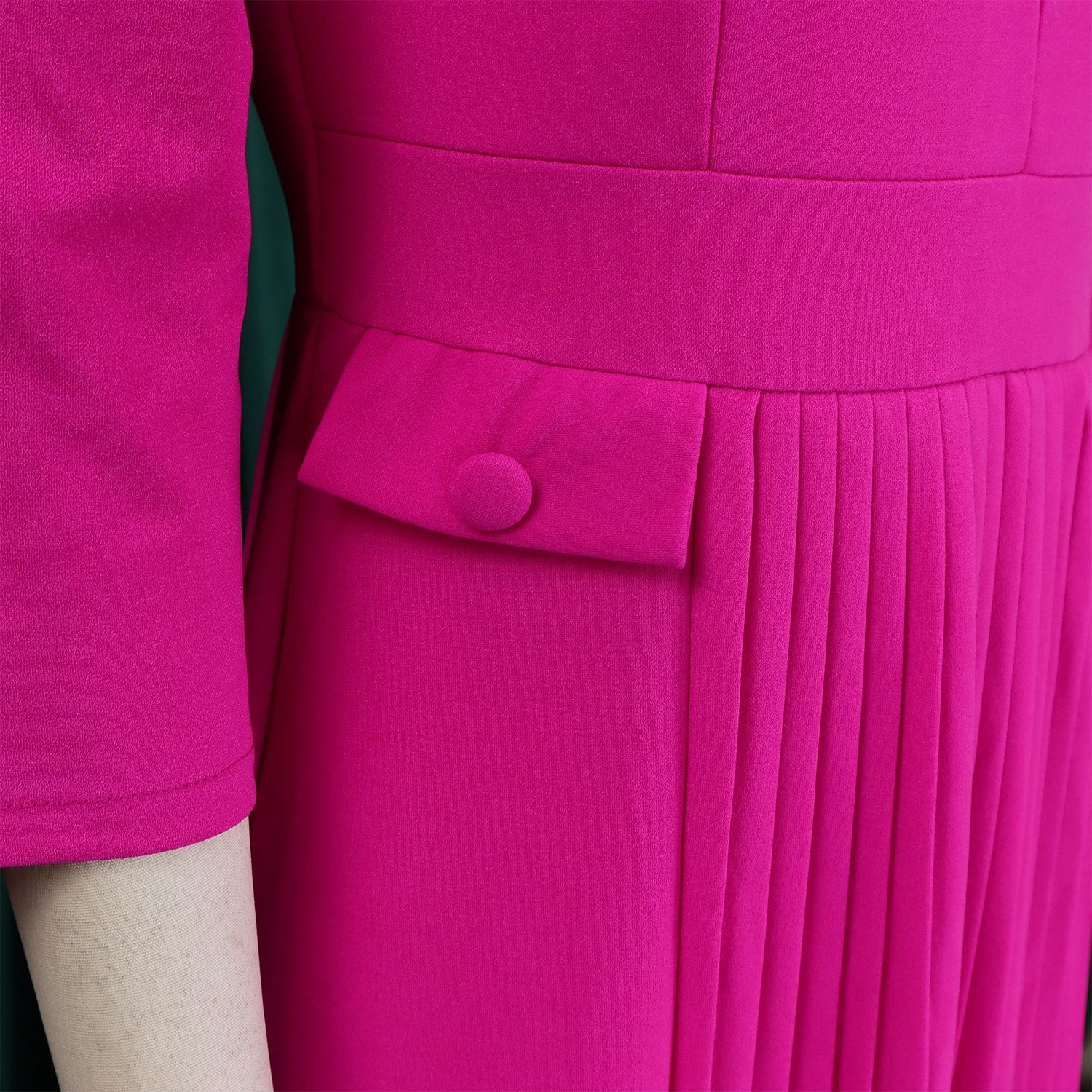 2025 Africa Europe America D529 Women's Autumn New Fashion Temperament Elegant Solid Color Pleated Plus-size Dress Solid Color Pattern Creasing Process Temperament Elegant Style