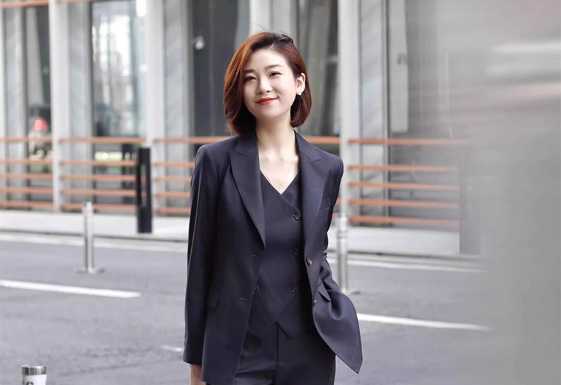 2025 African European Navy Blue Suit Jacket Three-piece Set Lecturer Host Professional Commuting Business Interview Outfit Women's Suit Set Good Texture Comfortable Casual Gatherings Elegant Style