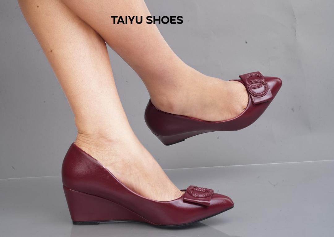 Premium Taiyu Leather Women's Wedge Heel Shoes – 2-Inch Comfortable Wedge, Normal Fit, Elegant and Durable Design for All-Day Wear