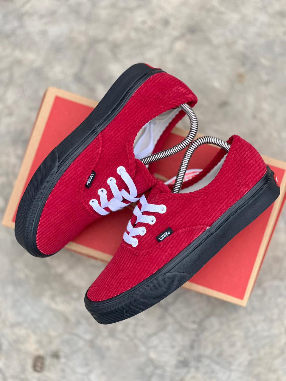 Unisex Corduroy Material Vans-Style Rubber Shoes with Double Sole – Trendy Casual Sneakers, Durable Non-Slip Sole, Comfortable Everyday Wear for Men & Women