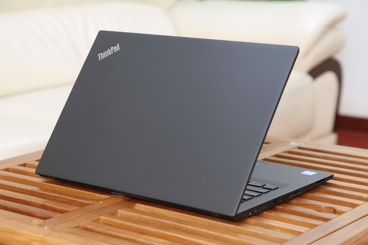 Special Limited Time Offer Refurbished Lenovo Thinkpad T490 Intel Core i5 8 GB Ram 256 GB SSD 8th Generation Refurbished Laptop 14'' Inch Screen Size With Installed Windows and Office Black in Color