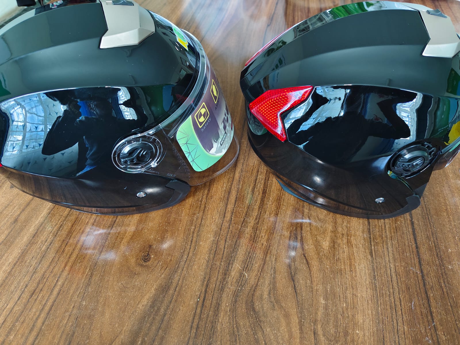 Premium Shining Black Helmet with Dual Reflectors, Washable Removable Inner Cloth, Tinted Sun Glass, Clear Rain Visor, and Top Air Regulator for Comfort and Safety