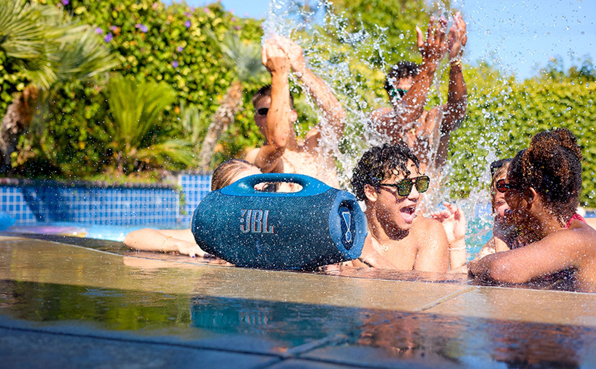 JBL Boombox 4 Original Portable wireless,waterproof bluetooth speaker - Black (1 year warranty)
