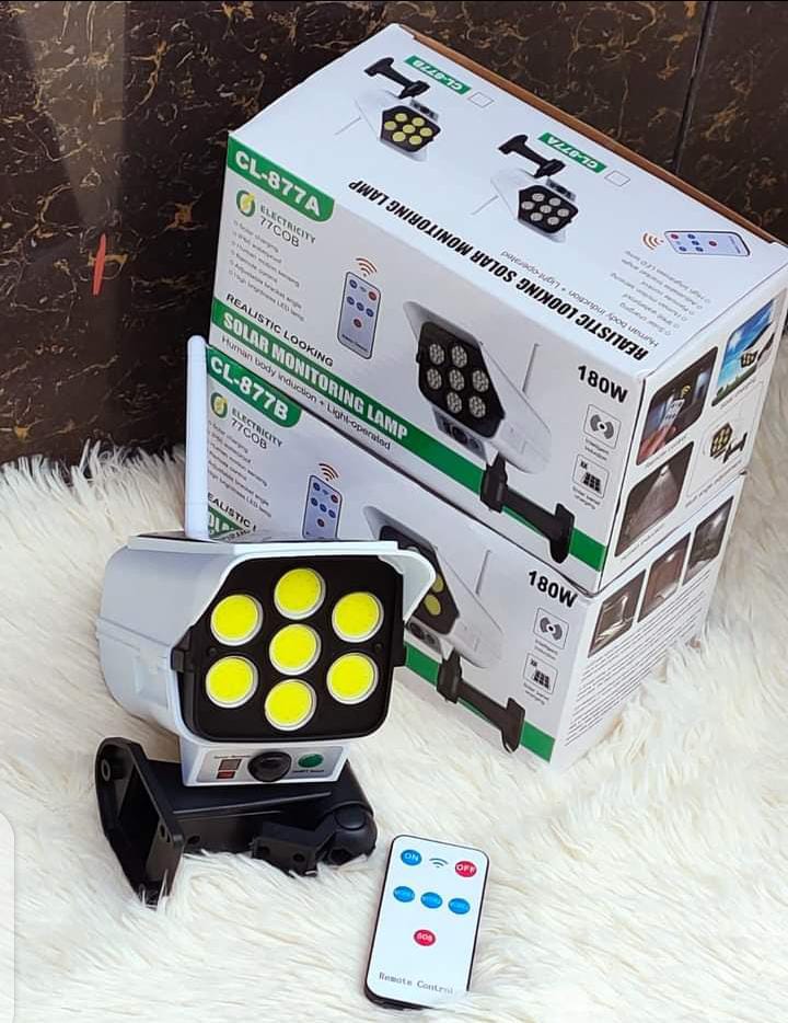 OFFER Solar Light Outdoor Realistic Looking Solar Monitoring Lamp - (Dummy Camera)