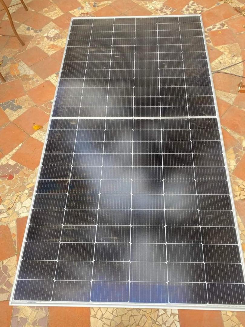 High efficiency 300 Watts Solar Panel Mono All Weather 300Watts Solar Panel 25 Years Warranty