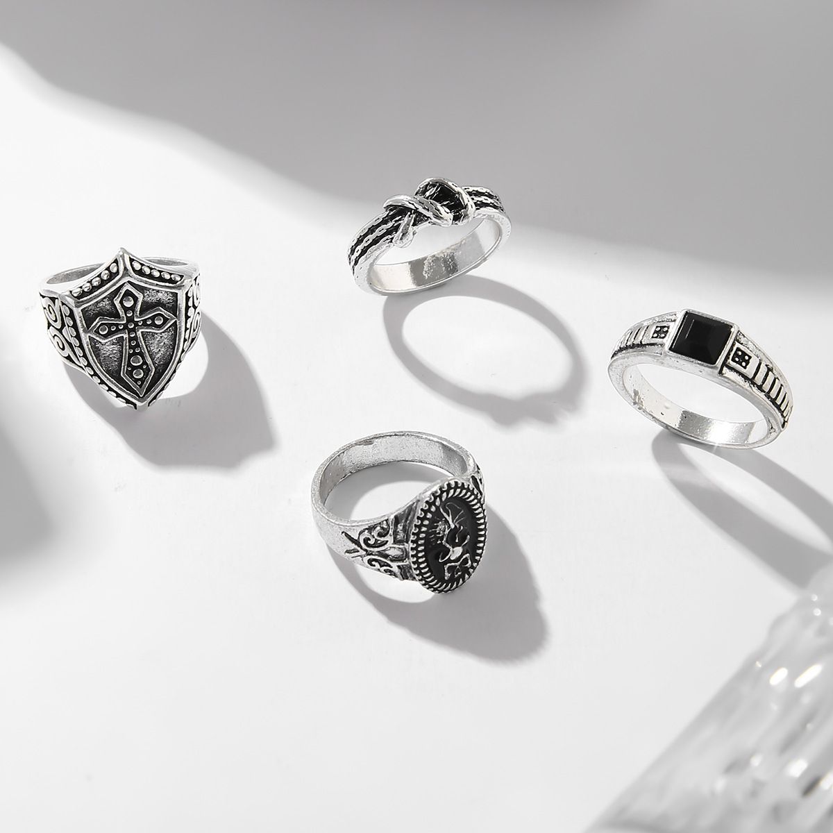 4pcs/set Hip-hop Cross Advanced Fashion Personalized Closed Mouth Men Rings