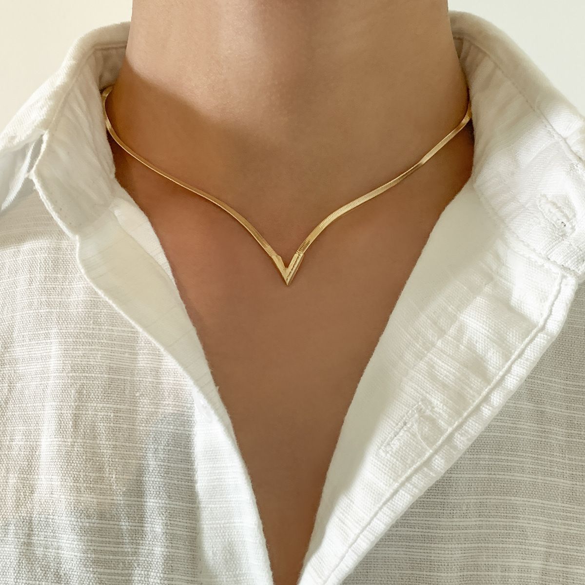 Personalized Minimalist Creative V-shaped Copper Flat Snake Chain Necklace Trendy Blade Clavicle Chains