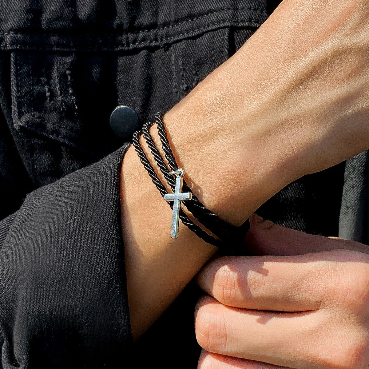 Men Multi-Layer Woven Cross Bracelet, European and American Fashionable Personalized Black Bracelets