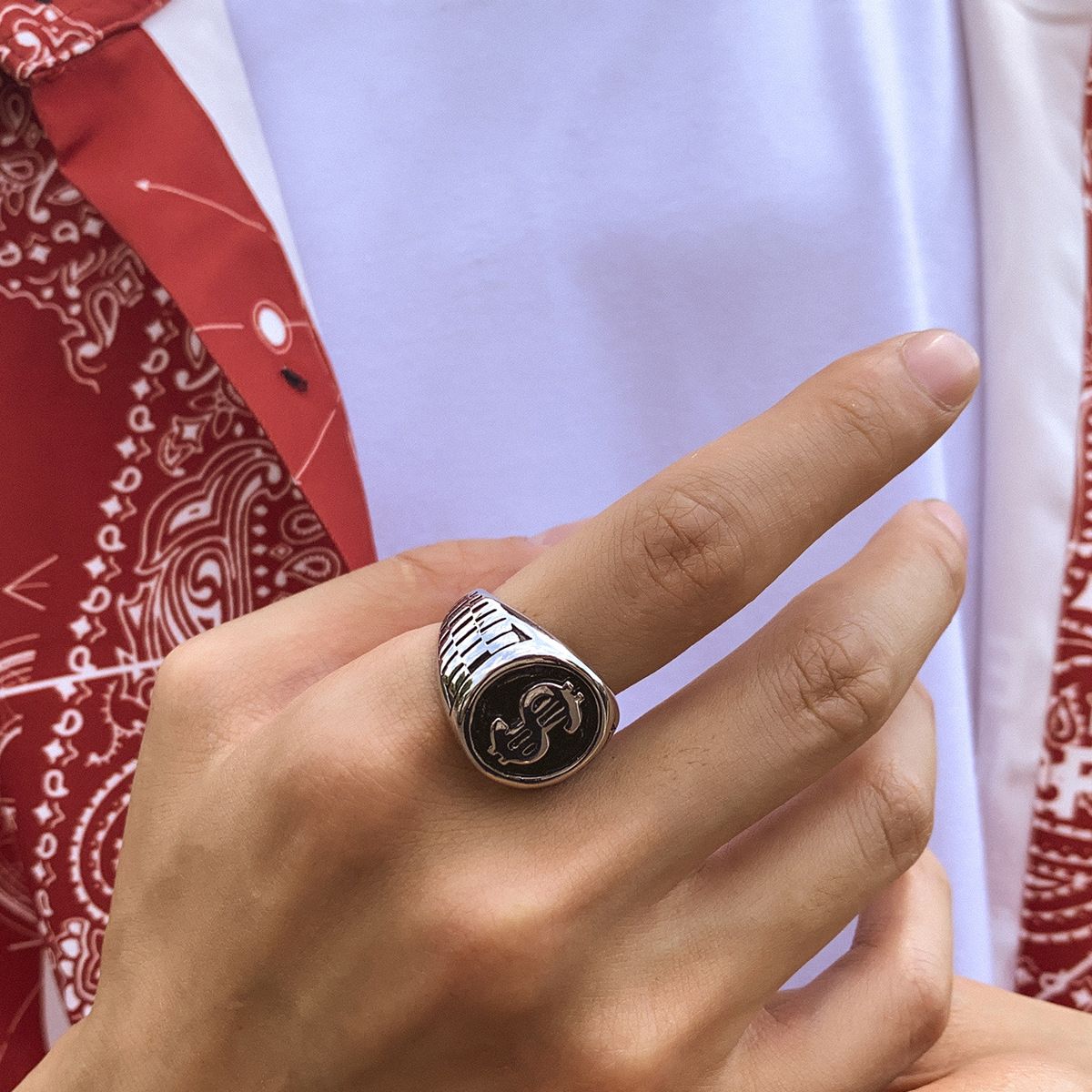 1pcs/set Men Ring with Dollar Sign Retro Hip-Hop Punk Style Streetwear Ring with Currency Coin