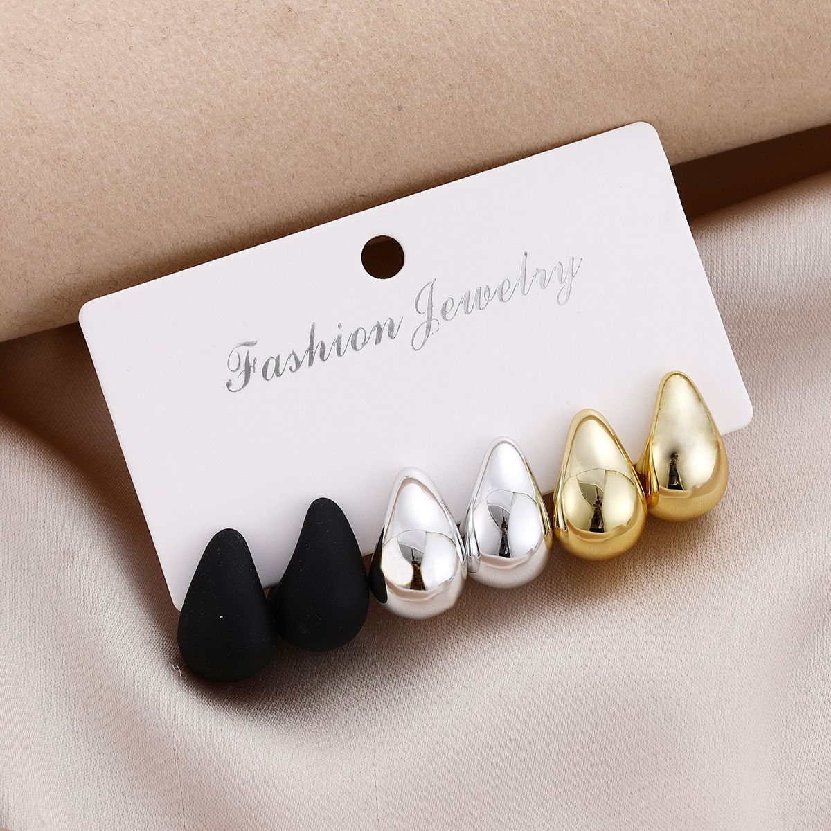 3PcsVintage teardrop-shaped elegant and versatile women's earrings