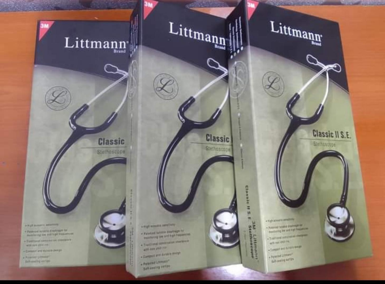 3M Littmann classic ll S.E Stethoscope Black Finish (Tunable diaphragm technology—a 3M invention—lets clinicians hear different frequency sounds by simply adjusting the pressure on the chestpiece)