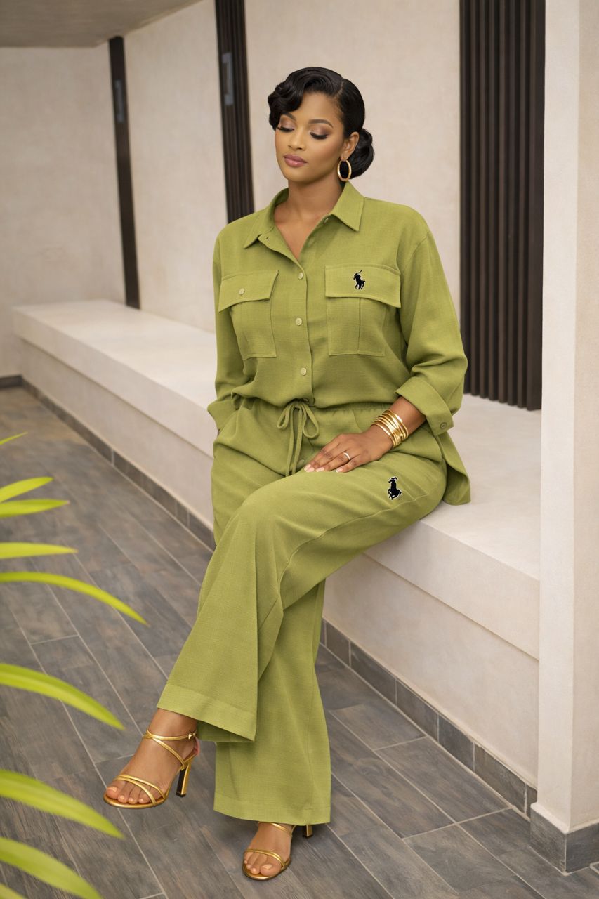 High quality and fashionable Women's Lounge Sets with Pockets, Long Sleeve 2024 Fall hooded Sweatshirt and Jogger Pants