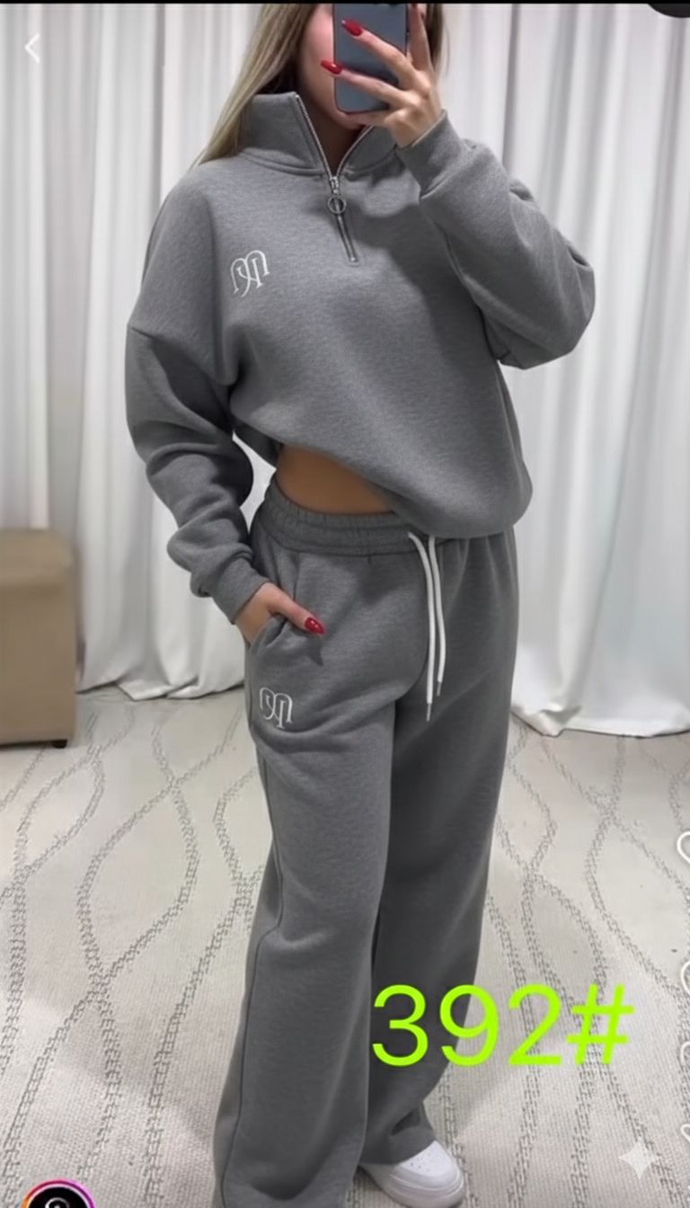 High quality and fashionable Women's Lounge Sets with Pockets, Long Sleeve 2024 Fall hooded Sweatshirt and Jogger Pants