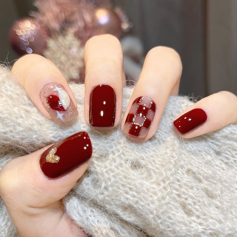 24pcs Wine Red Wearable Nail Stickers Detachable False Nail Tips With Jelly Stickers Nails Art Fake Nails Stickers Plaid and Love Heart Design