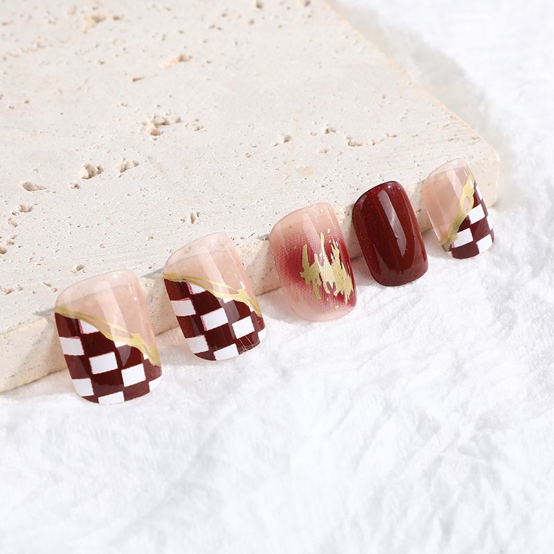 Reusable Makeup Wearable Nails Artificial Nails Chips Manicure Wearable Nail Stickers Nail Art Chips Finished Press on Nail Wine Red