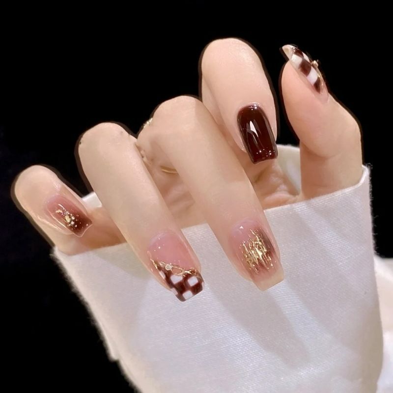 Reusable Makeup Wearable Nails Artificial Nails Chips Manicure Wearable Nail Stickers Nail Art Chips Finished Press on Nail Wine Red