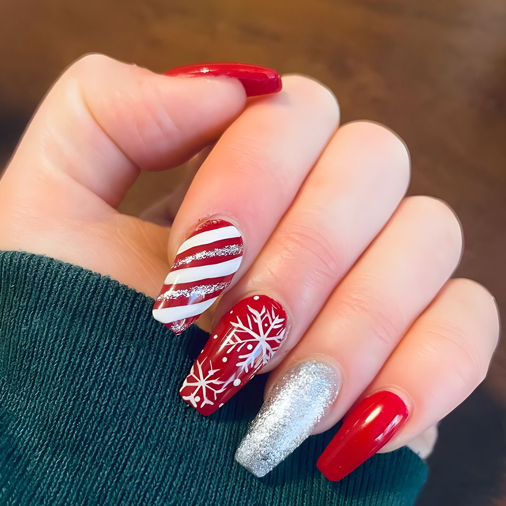 NEW 24pcs Christmas Fake Nails Reusable Stick On Nails Press on Full Cover False Nail Tips with Jelly Stickers Lengthy Makeup Accessories Snowflake Design view 7