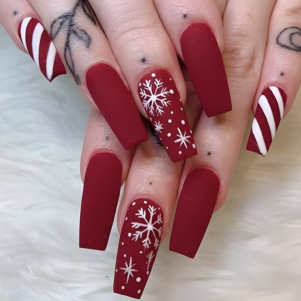 NEW 24pcs Christmas Fake Nails Reusable Stick On Nails Press on Full Cover False Nail Tips with Jelly Stickers Lengthy Makeup Accessories Snowflake Design view 9