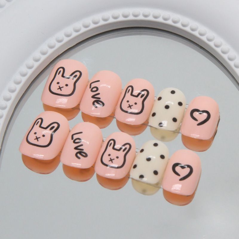 24pcs Kids Makeup Nails Artificial Nails Chips Manicure Wearable Nail Stickers Nail Art Chips Finished Press on Nail Smudging Design for Child